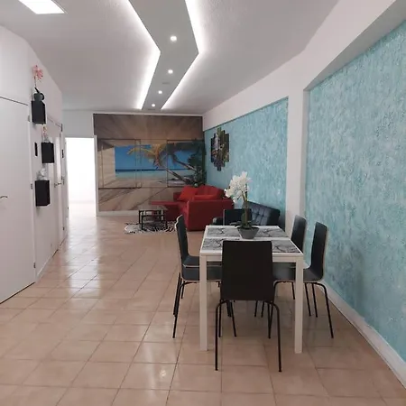 Fantastic In The First Line Of The Sea, Wifi Free Ferienhaus